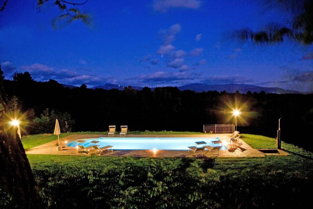 Villa Liz Tuscany, Private Pool, Hot Tub, Property Fenced, Pets Allowed Poppi Exterior foto