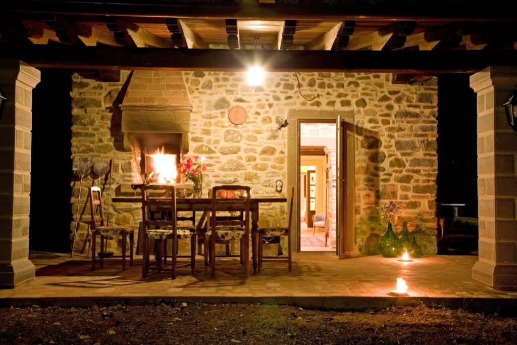 Villa Liz Tuscany, Private Pool, Hot Tub, Property Fenced, Pets Allowed Poppi Exterior foto